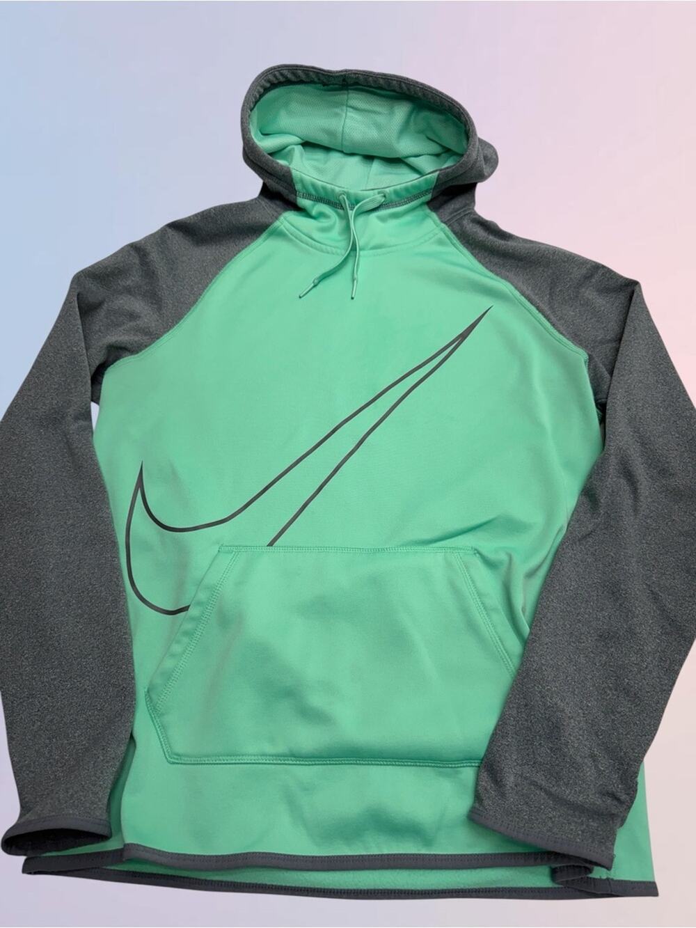 NIKE Women’s Medium Mint Green Performance Hoodie Sweatshirt